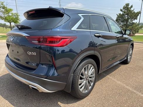 Used 2023 INFINITI QX50 Luxe FWD image 5