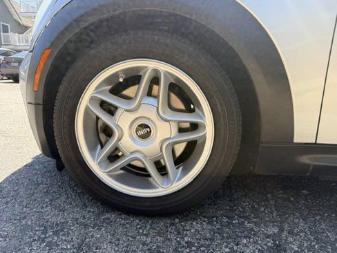 Used 2009 MINI Cooper S FWD image 17