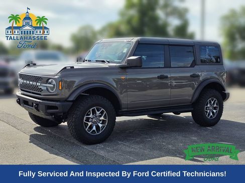 Used 2025 Ford Bronco Badlands AWD/4WD image 1