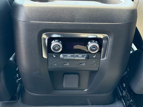 New 2026 GMC Yukon XL Denali w/ Denali Reserve Package AWD/4WD image 31