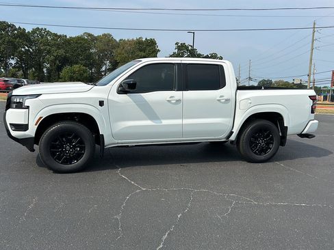 New 2026 Nissan Frontier SV w/ Tow Package image 3