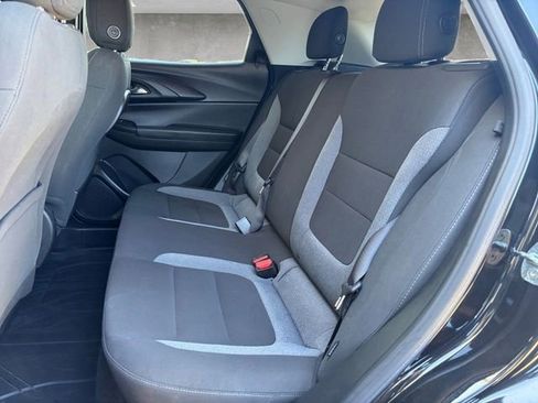 Certified 2022 Chevrolet TrailBlazer LT w/ LPO, Blackout Package image 21