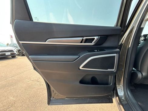 Used 2020 Kia Telluride S AWD/4WD image 25