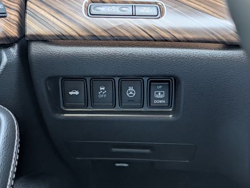 Used 2018 Nissan Maxima Platinum image 26