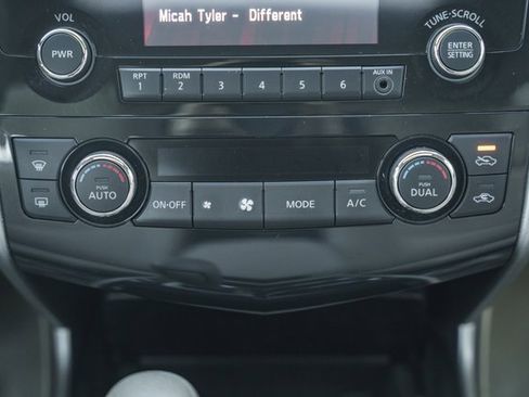 Used 2013 Nissan Altima 2.5 SV w/ 2.5SV Convenience Pkg image 23