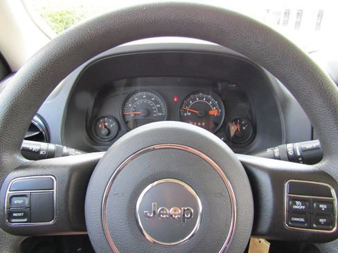 Used 2015 Jeep Patriot Sport w/ Power Value Group image 11