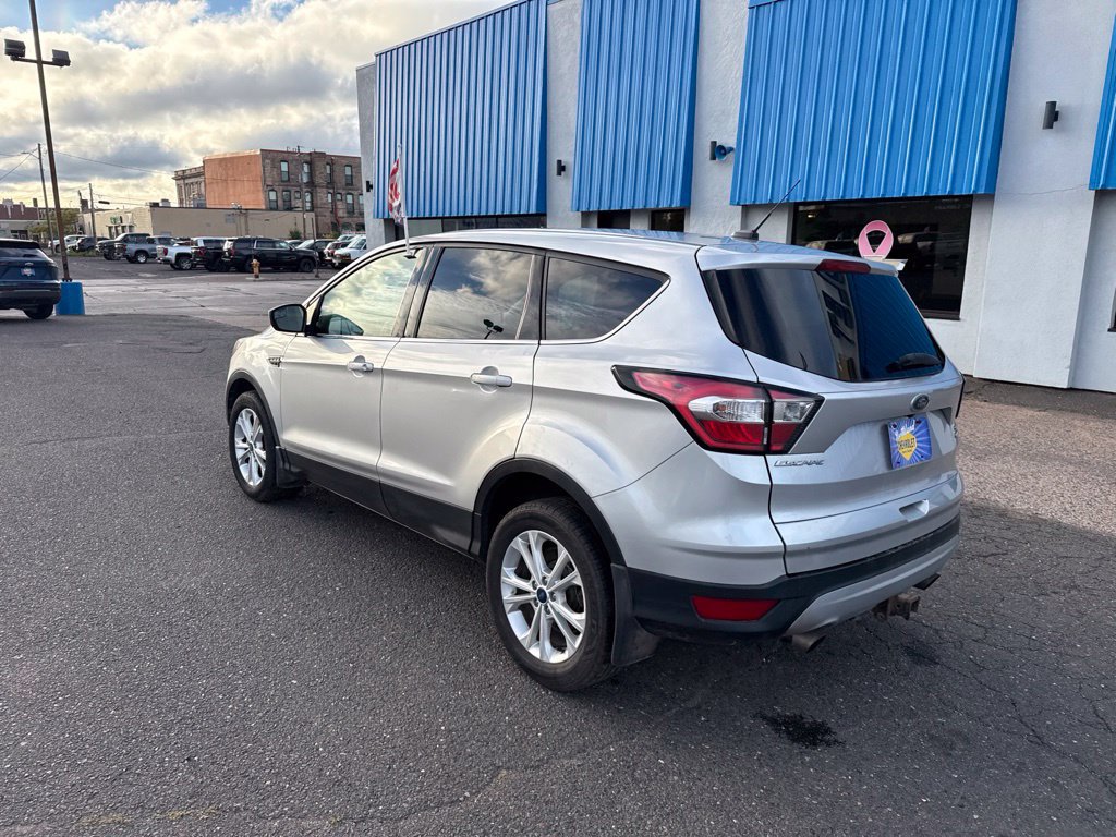 Used 2017 Ford Escape SE AWD/4WD image 14
