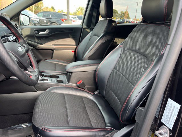 Used 2024 Ford Escape ST-Line w/ Tech Pack #1 AWD/4WD image 21