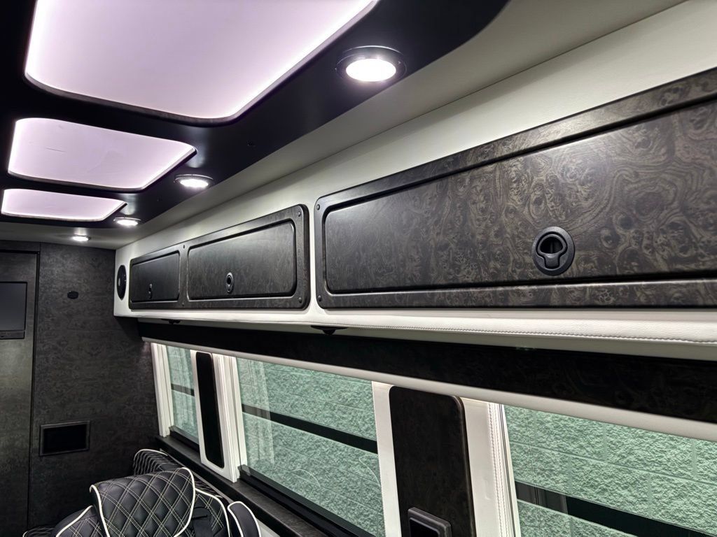 Used 2019 Mercedes-Benz Sprinter 170 w/ Driver Convenience Package image 44