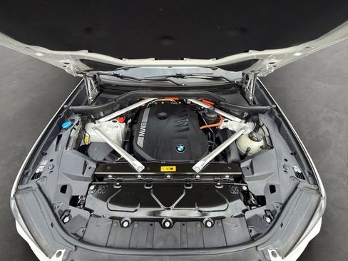 Used 2025 BMW X5 xDrive50e image 24