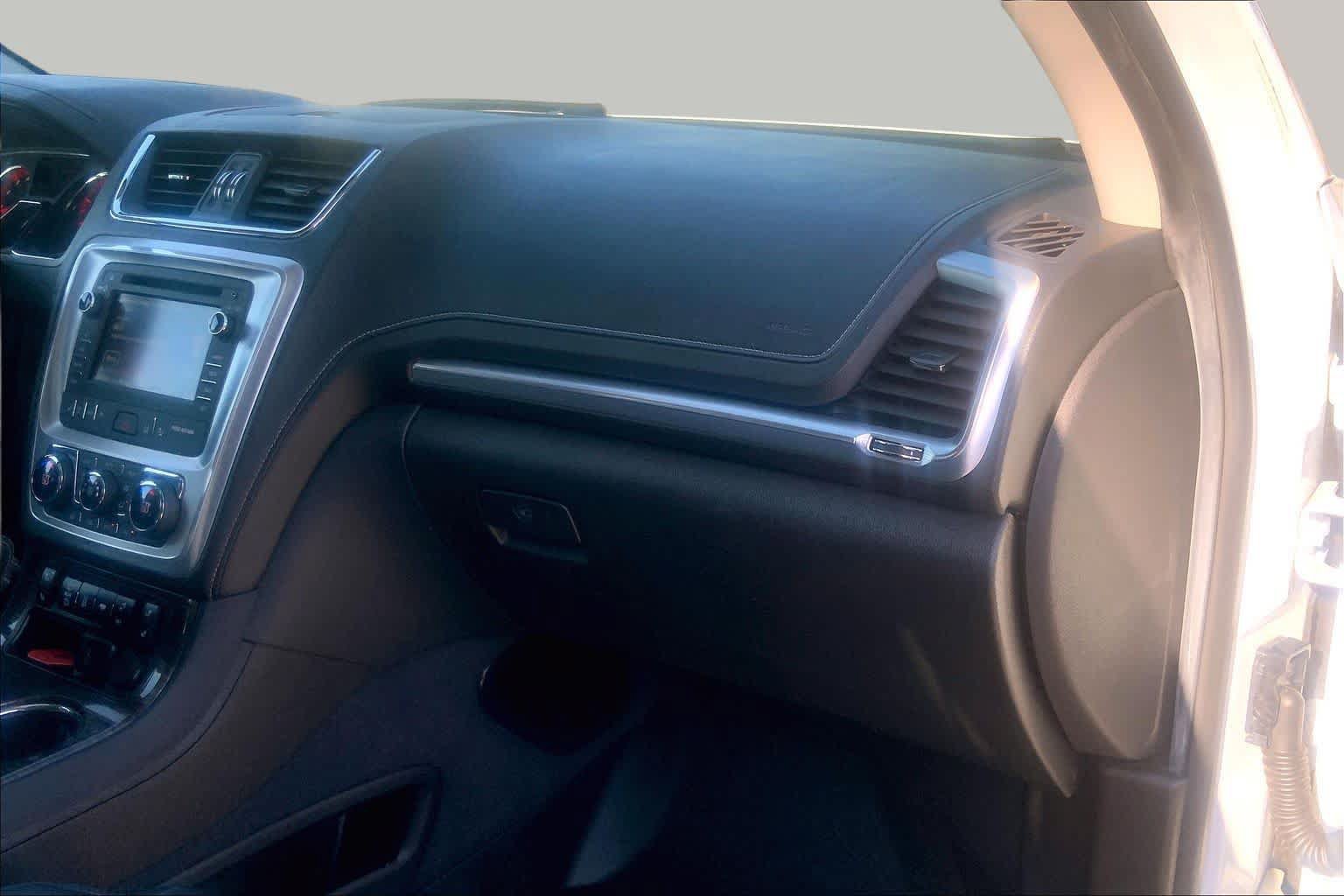Used 2016 GMC Acadia SLT w/ Open Road Package AWD/4WD image 18