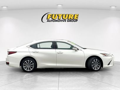 Used 2022 Lexus ES 250 w/ Accessory Package 2