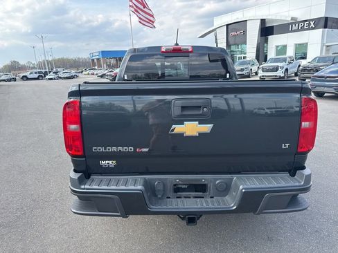 Used 2018 Chevrolet Colorado LT w/ LT Convenience Package image 4