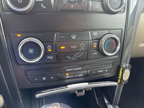 Used 2019 Ford Explorer 4WD image 21