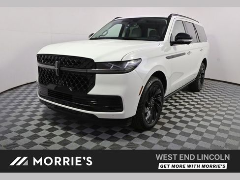 New 2026 Lincoln Navigator Reserve w/ Jet Appearance Package AWD/4WD image 1
