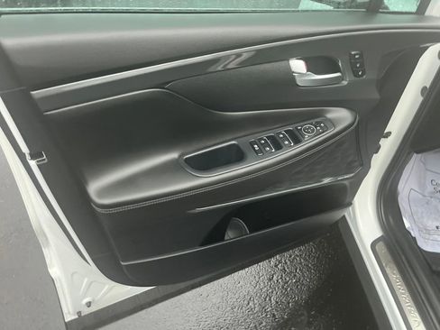 Used 2023 Hyundai Santa Fe Limited image 18