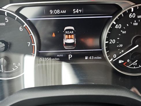 Used 2024 Nissan Rogue SV image 10