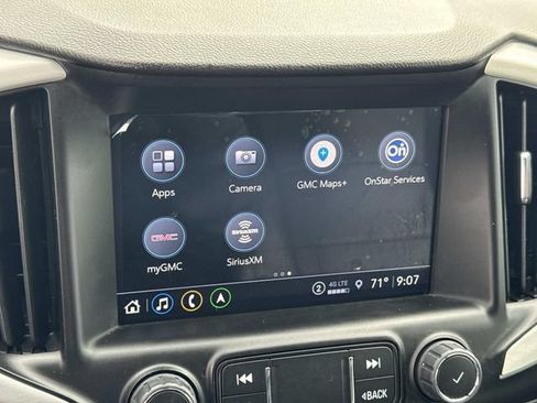 Used 2022 GMC Terrain SLT w/ Infotainment Package II FWD image 13