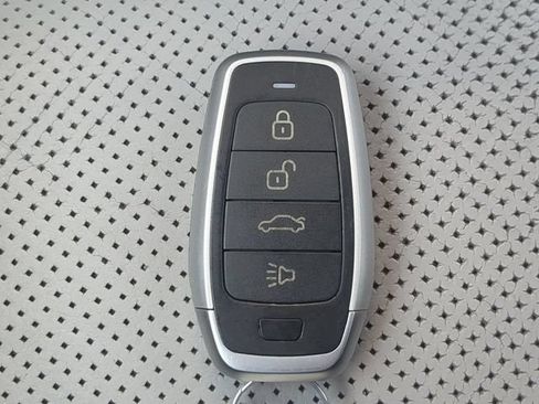 Used 2023 Honda Passport EX-L image 36