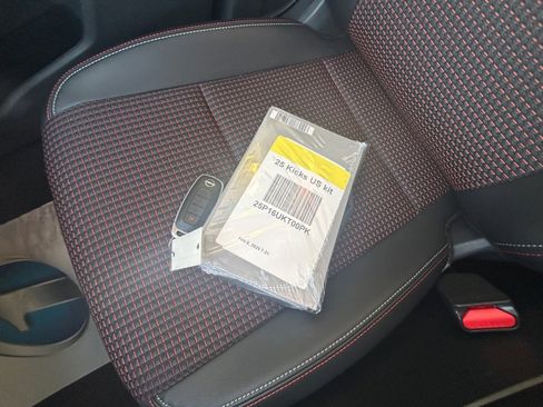 Used 2025 Nissan Kicks SR w/ SR Premium Package image 38