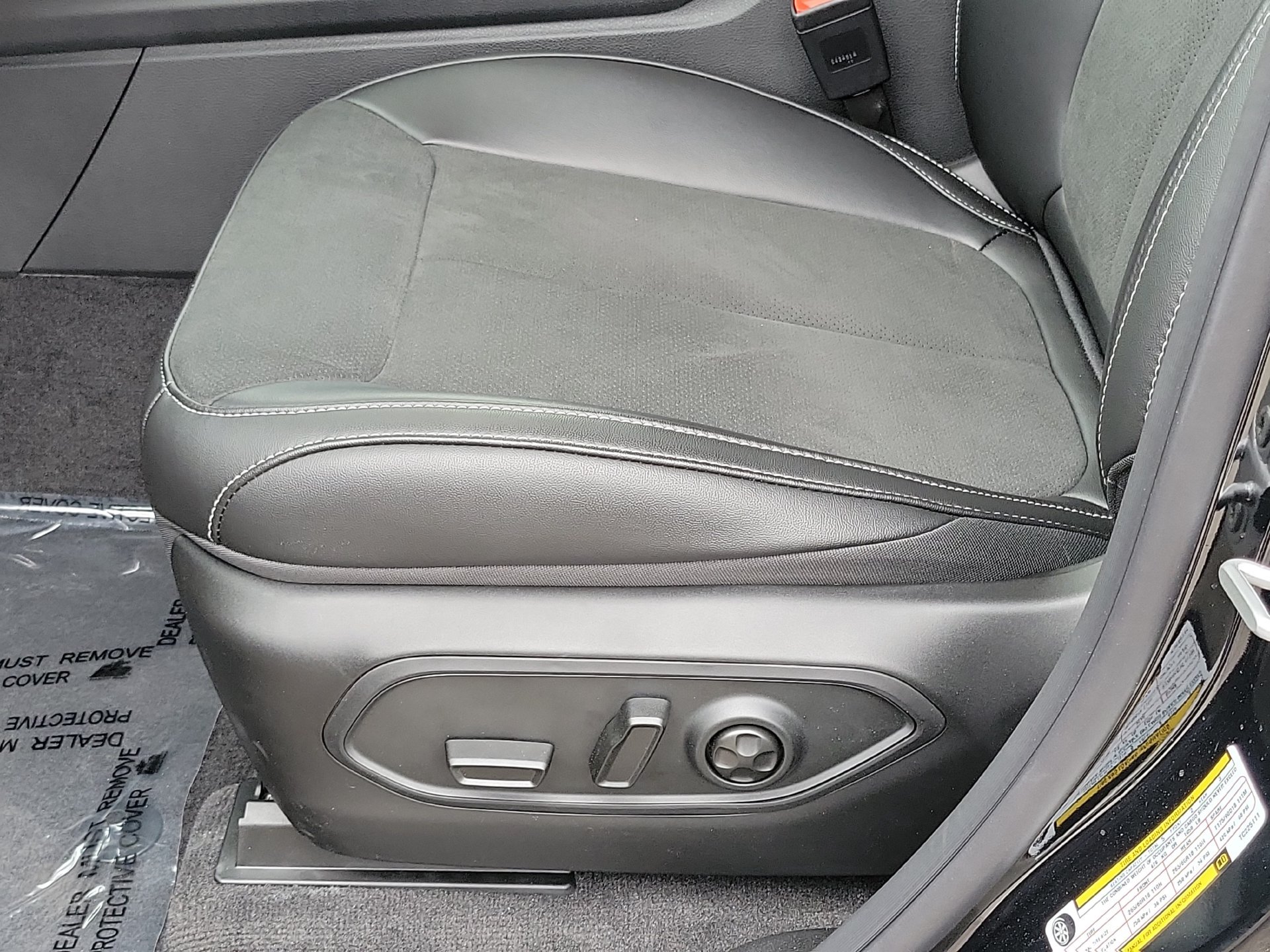 New 2026 Jeep Grand Cherokee Altitude RWD image 12