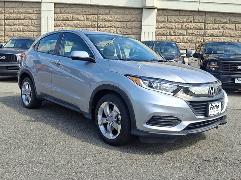 Used 2019 Honda HR-V LX image 3