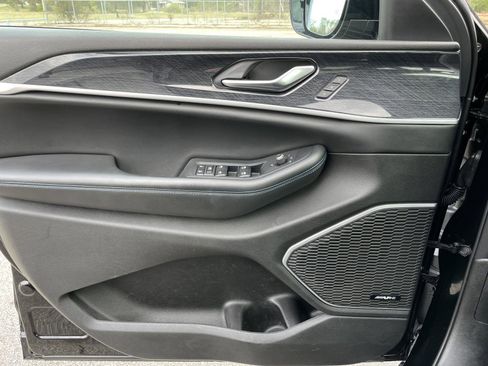 Used 2022 Jeep Grand Cherokee Trailhawk image 30