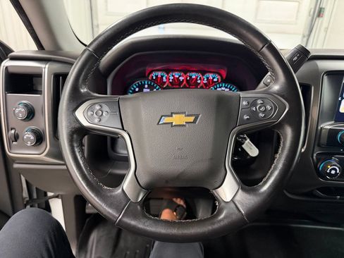 Used 2019 Chevrolet Silverado 1500 LT AWD/4WD image 36