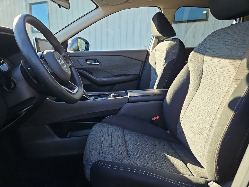 Used 2023 Nissan Rogue SV AWD/4WD image 20