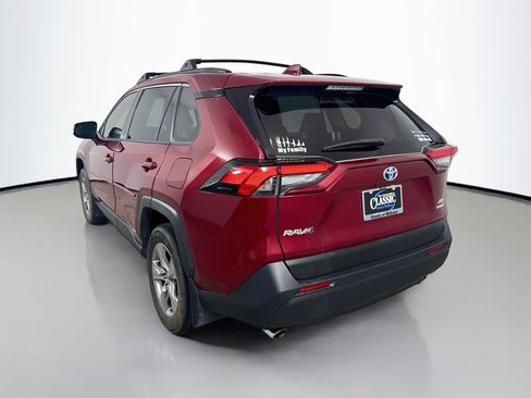 Used 2024 Toyota RAV4 XLE AWD/4WD image 5