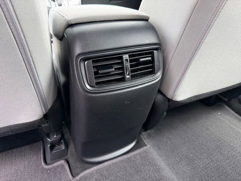 Certified 2019 Honda CR-V LX image 9