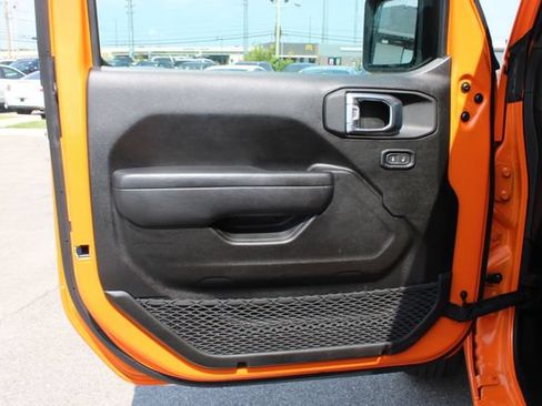 Used 2025 Jeep Wrangler Unlimited Sport AWD/4WD image 10