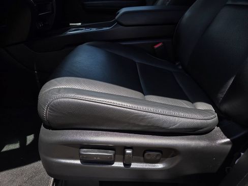 Certified 2024 Honda Passport EX-L image 15