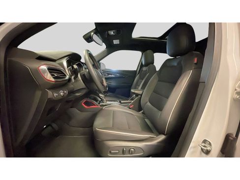 Certified 2023 Chevrolet TrailBlazer RS w/ Sun and Liftgate Package image 5