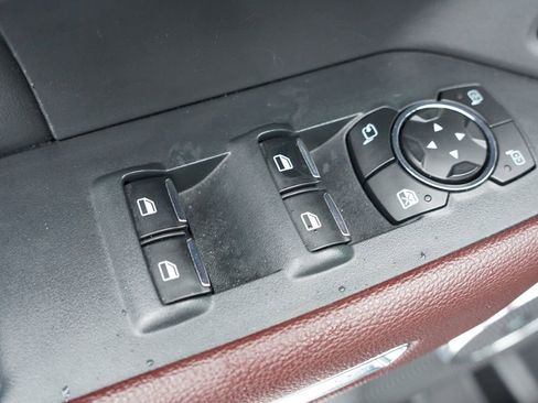 Certified 2024 Ford Expedition Limited image 28