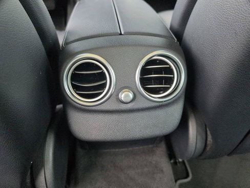 Used 2017 Mercedes-Benz C 300 4MATIC Sedan image 18