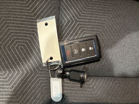 New 2026 Jeep Cherokee Laredo image 32