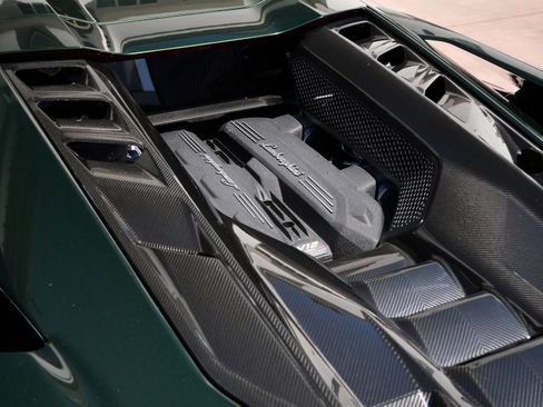 Used 2025 Lamborghini Revuelto AWD/4WD image 20