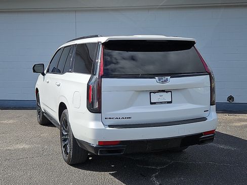 Certified 2024 Cadillac Escalade Sport w/ LPO, ONYX Package AWD/4WD image 3
