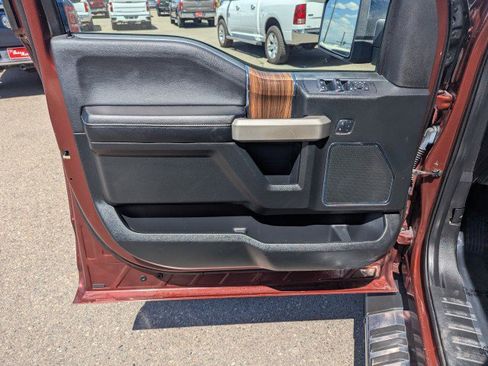 Used 2016 Ford F150 Lariat AWD/4WD image 9