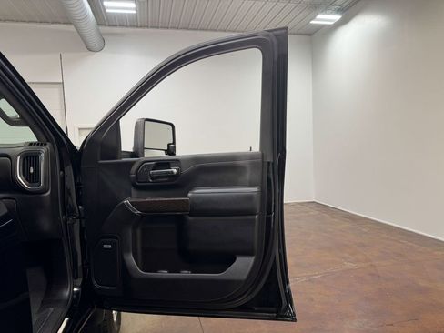 Used 2022 GMC Sierra 2500 Denali image 62