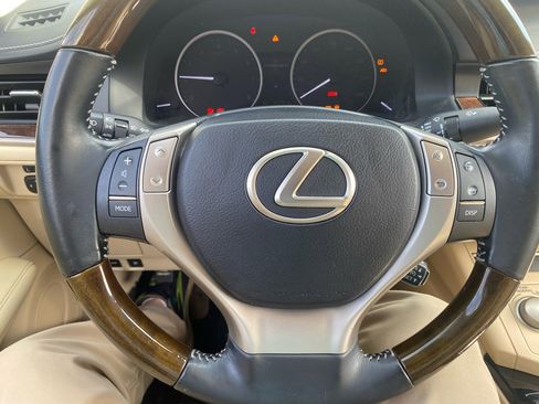Used 2013 Lexus ES 350 image 18