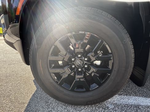 New 2026 Nissan Frontier SV w/ Tow Package AWD/4WD image 12