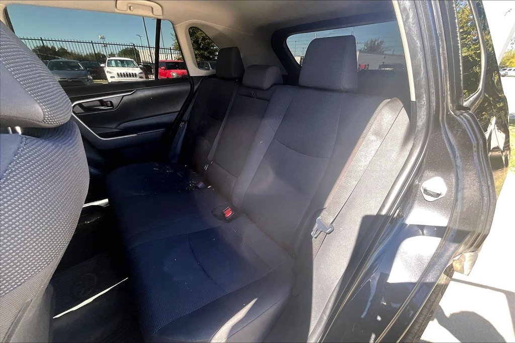 Used 2023 Toyota RAV4 LE FWD image 29
