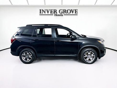 Used 2023 Honda Passport TrailSport image 4