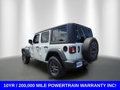 Used 2025 Jeep Wrangler Unlimited Sport AWD/4WD image 3