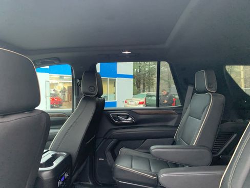 Used 2024 Chevrolet Tahoe Premier w/ Premium Package 2 image 29