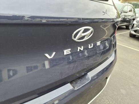 New 2026 Hyundai Venue SEL FWD image 10