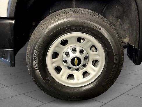 Used 2023 Chevrolet Silverado 3500 W/T w/ WT Convenience Package image 9