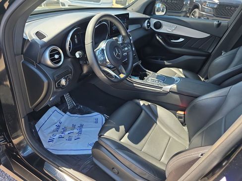 Used 2022 Mercedes-Benz GLC 300 image 11